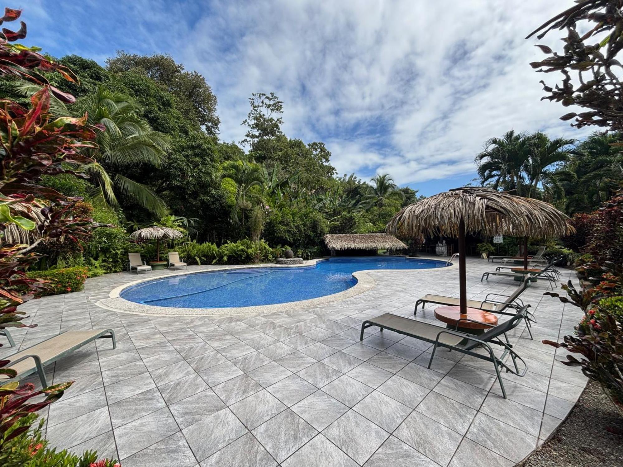 Hotel Suizo Loco Lodge & Resort Кауита Экстерьер фото